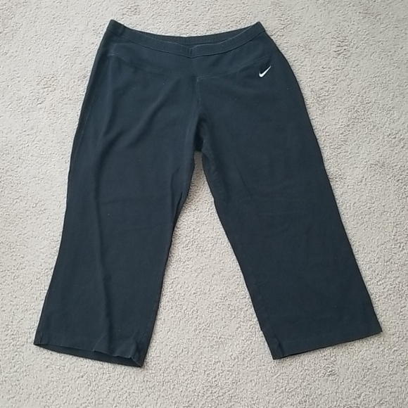 Nike Pants - Nike Women's Capris
